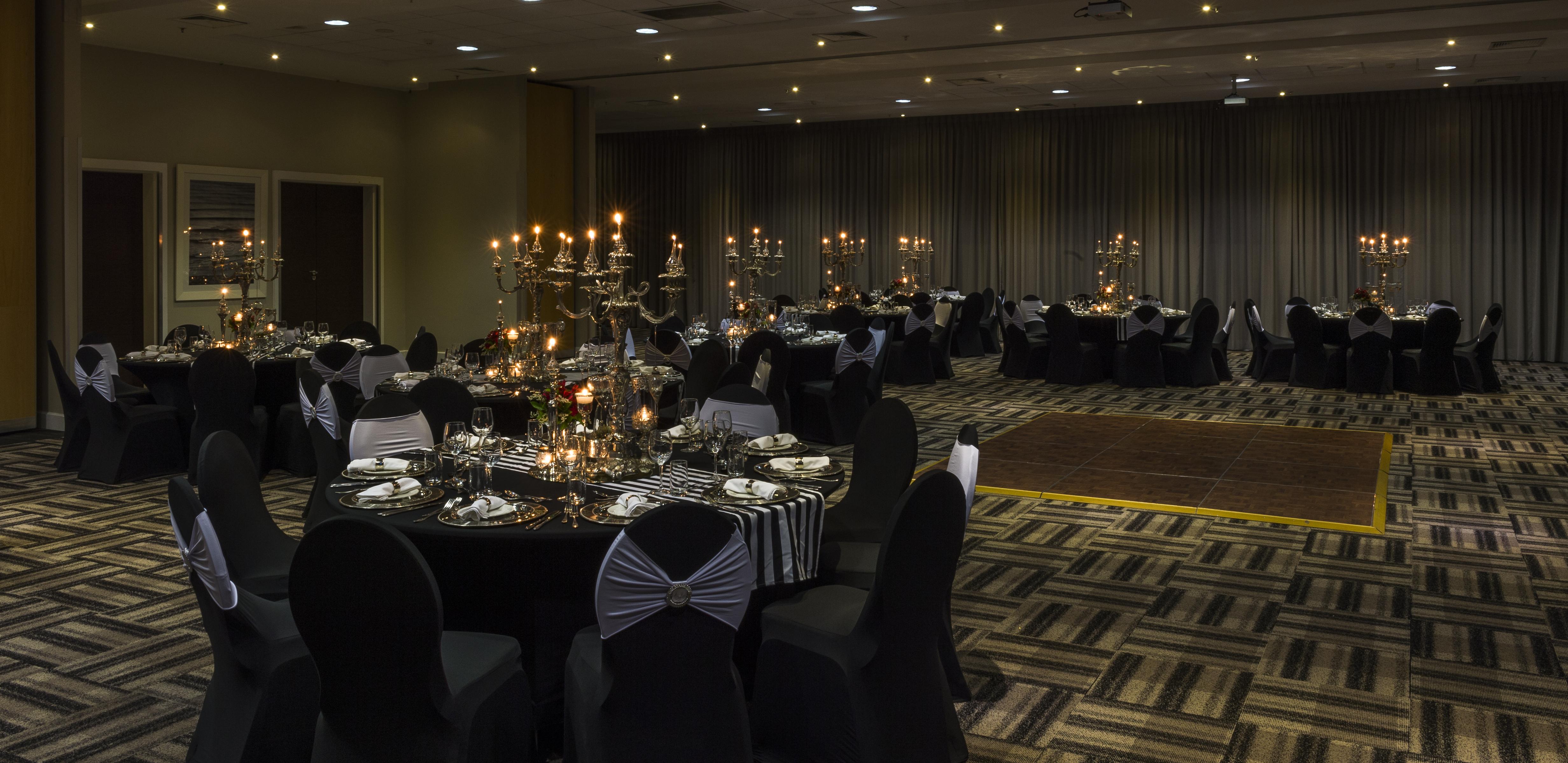 Radisson Blu Hotel, Port Elizabeth Exterior photo The ballroom at the Crowne Plaza Hotel, Parramatta