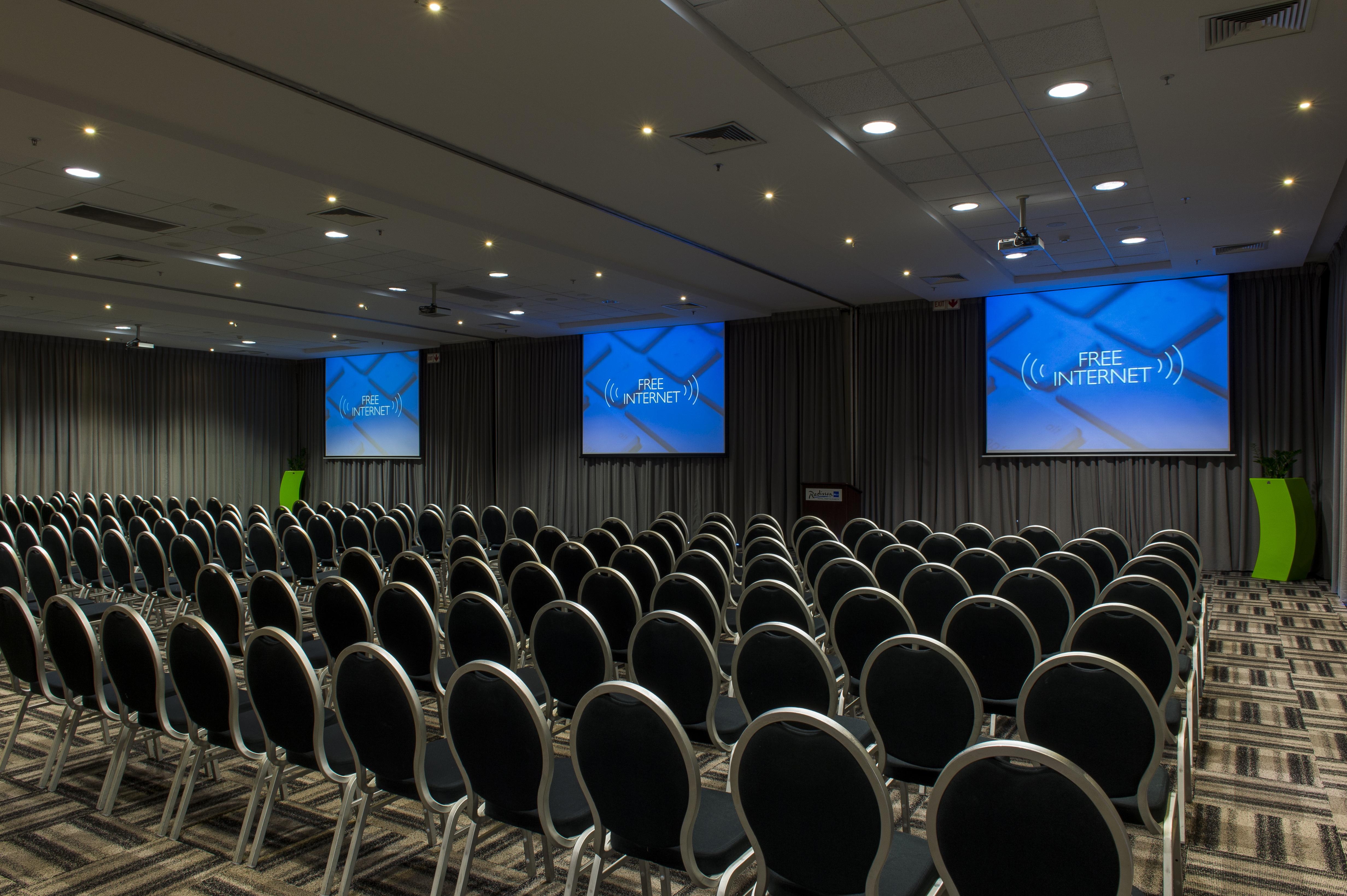 Radisson Blu Hotel, Port Elizabeth Exterior photo The Free Planet Conference in 2016